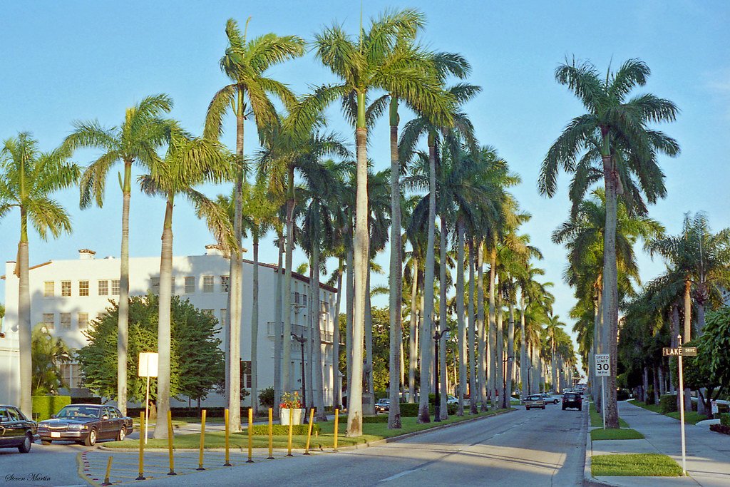 2. Unveiling the Top Neighborhoods: Exploring ‌Royal Palm Beach's Real Estate Market for the Perfect Home