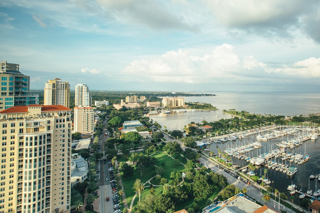 Unveiling St. Petersburg FL's Waterfront Gems: Homes with Breathtaking Views